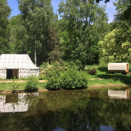 Hotel L'Alternatif Huriel Zewnętrze zdjęcie