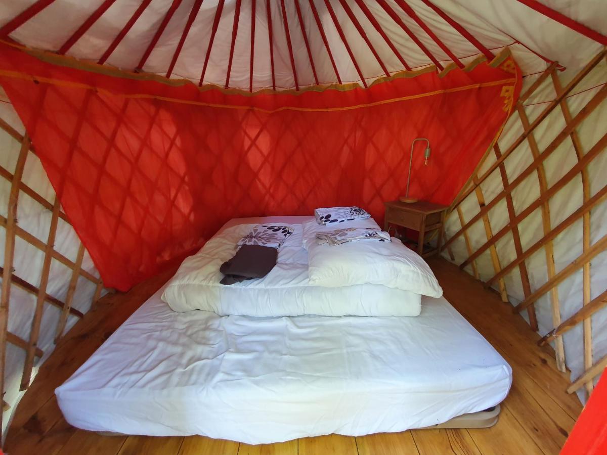 Hotel L'Alternatif Huriel Zewnętrze zdjęcie